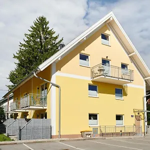 Homebound I - Contactless Check-in Aparthotel Salisburgo